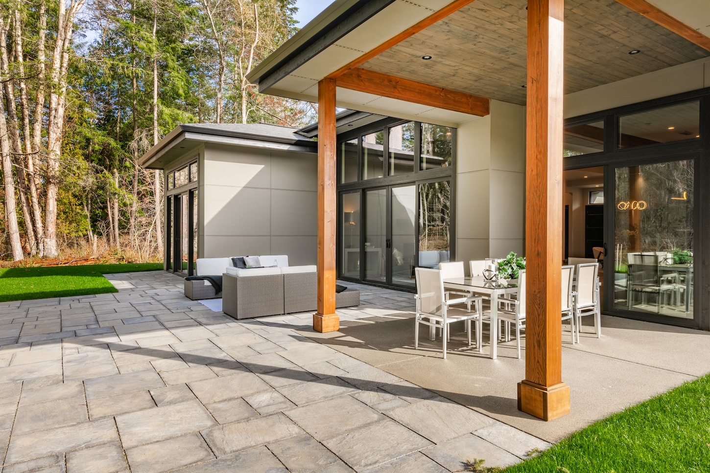 Attracting buyers with a fresh and inviting exterior ROI
